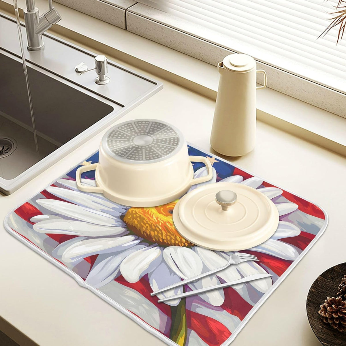 Daisy Flowers and American Flag Dish Drying Mat for Kitchen Counter Absorbent Microfiber Large Drying Pad Dish mats for Kitchen Countertops 18 x 24 Inch