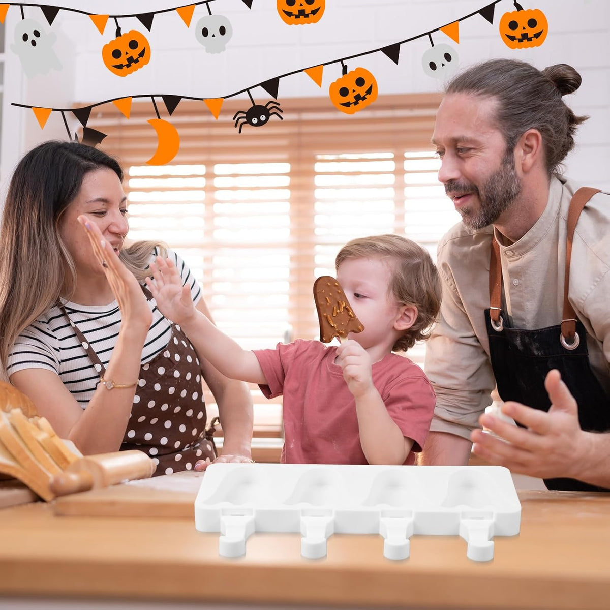 Hushee Halloween Ghost Shaped Mold Large 4 Cavity Reusable Silicone Cakesicle Cake Pop Ice Cream Mold for Halloween Adults Homemade Ice Cream Chocolate Candy DIY Trick Dessert Decorating